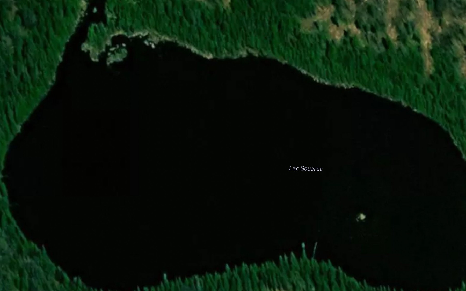Satellite map of the Lac Gouarec