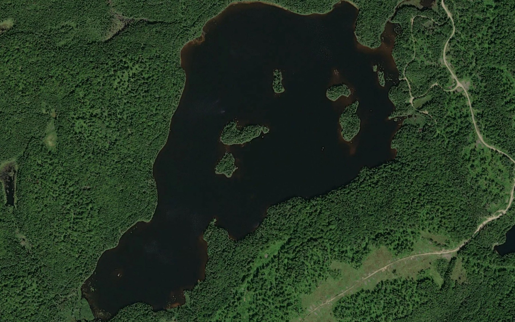 Satellite map of the Lac des Iles