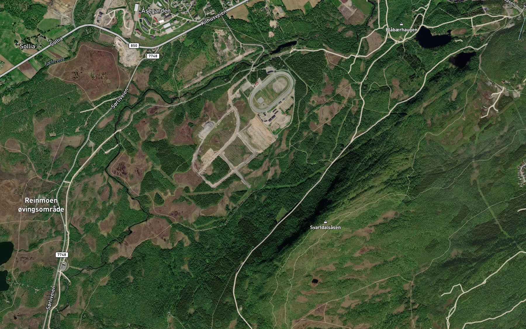Satellite map of the Langmobekken