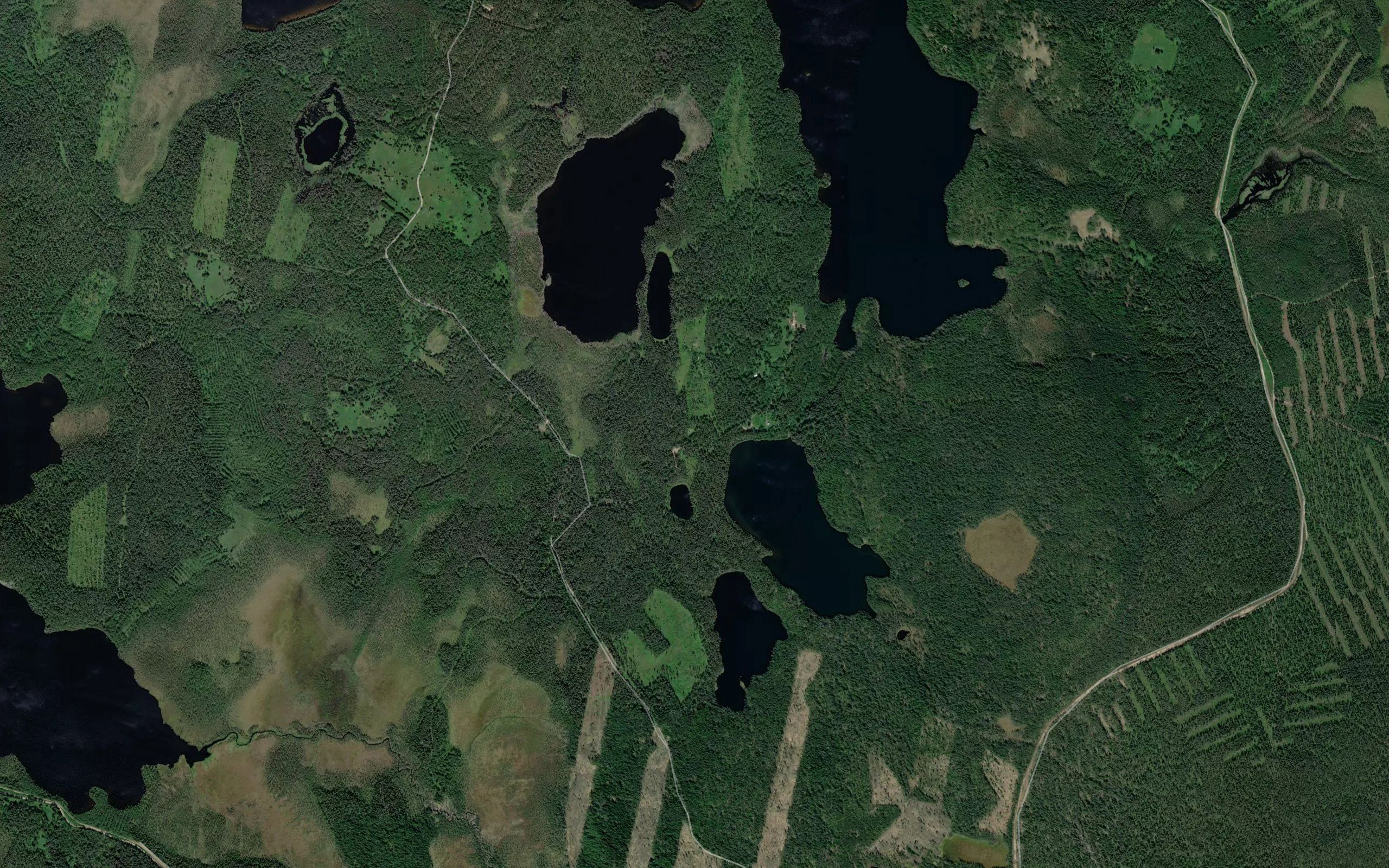 Ozero Piyeni-Akhvenlampi
