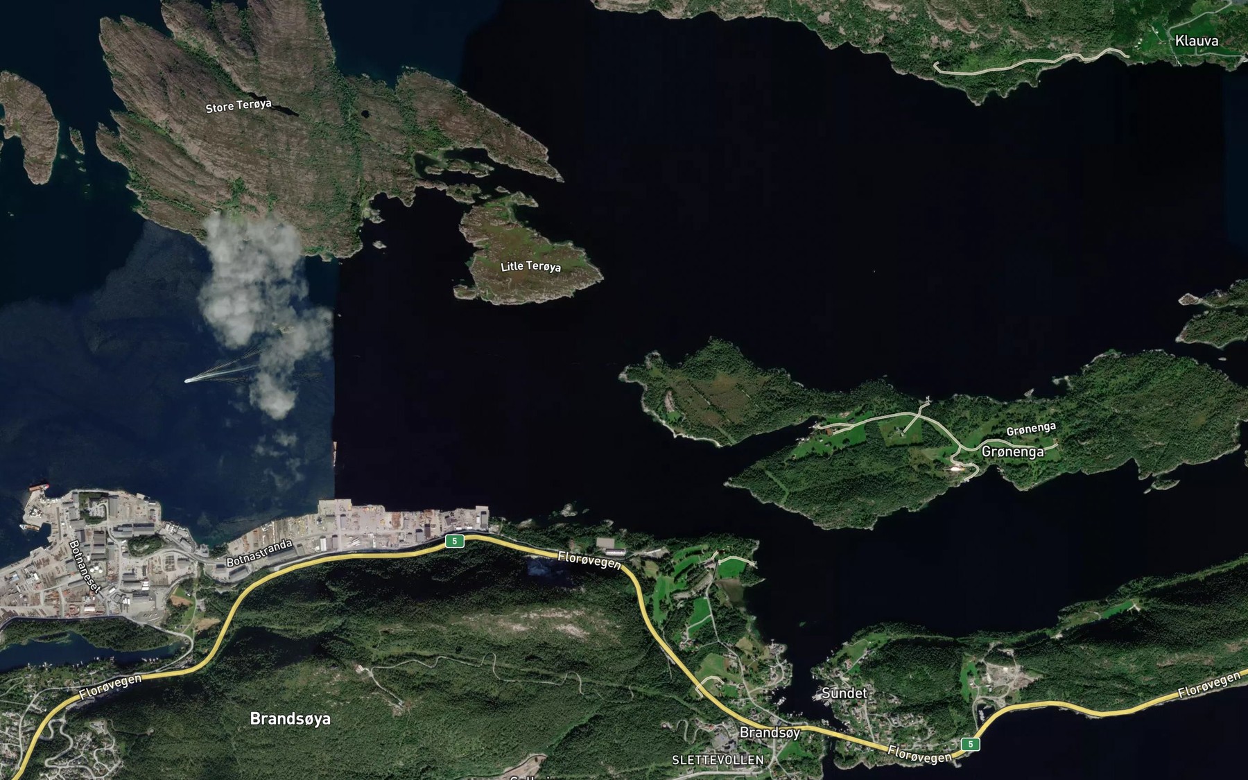 Satellite map of the Makrellvika