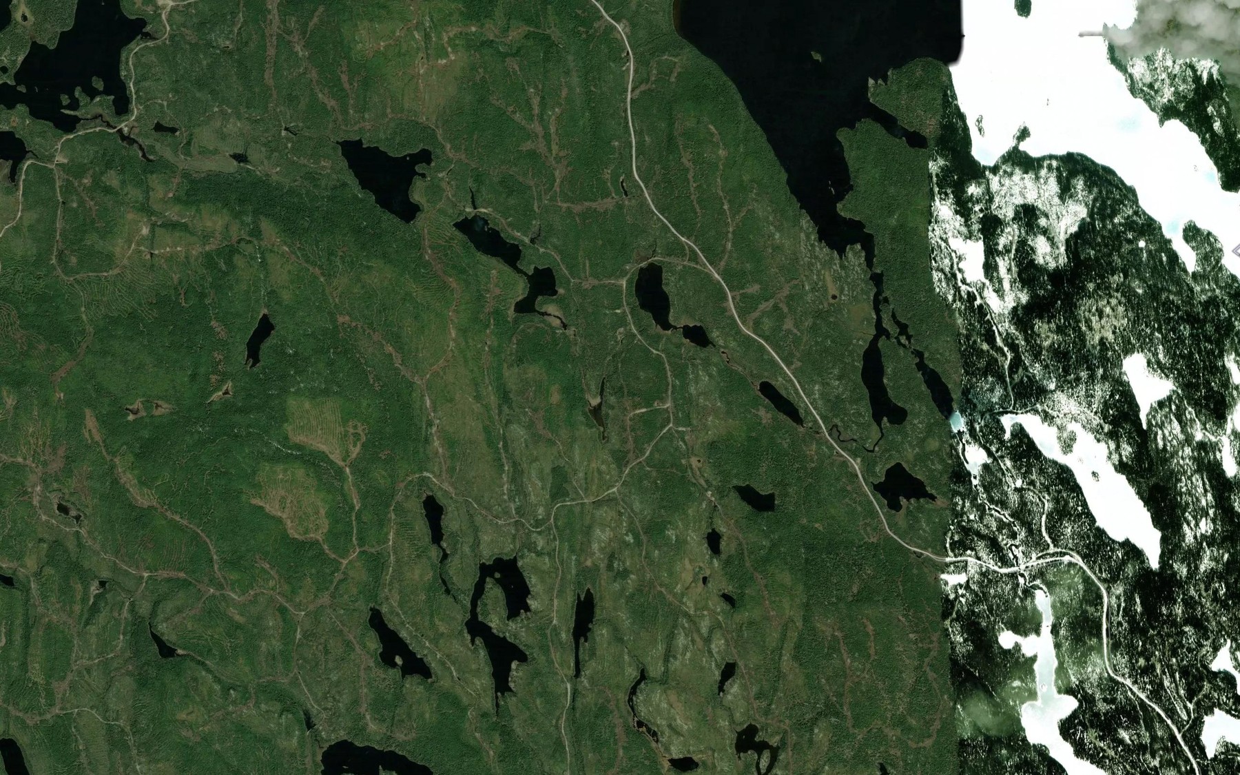 Satellite map of the Les Trois Lacs