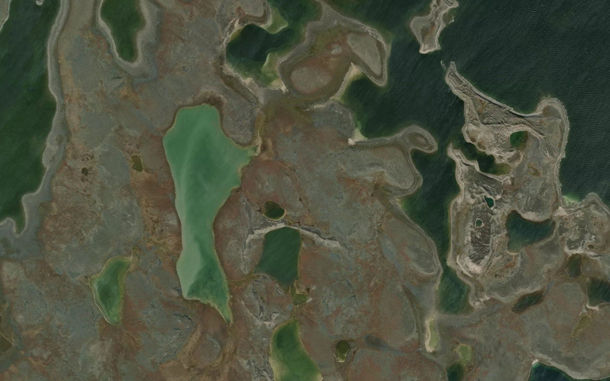 Lower Garry Lake