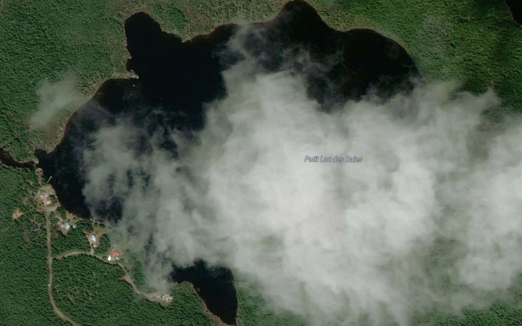 Satellite map of the Petit lac des Baies
