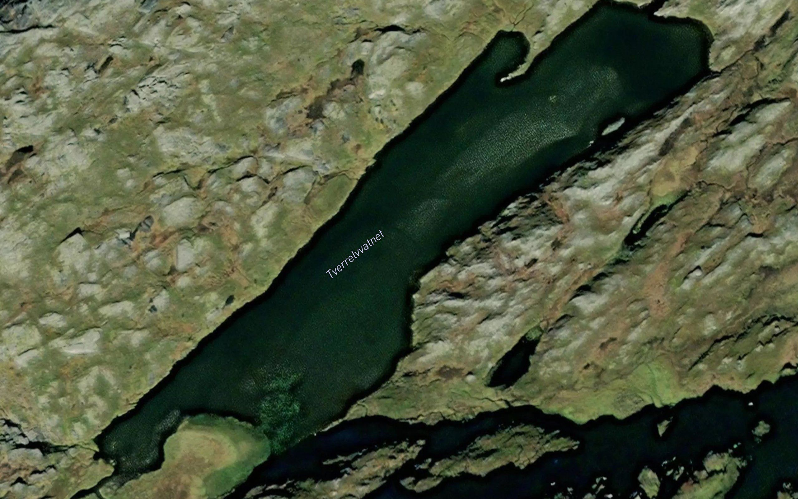 Tverrelvvatnet