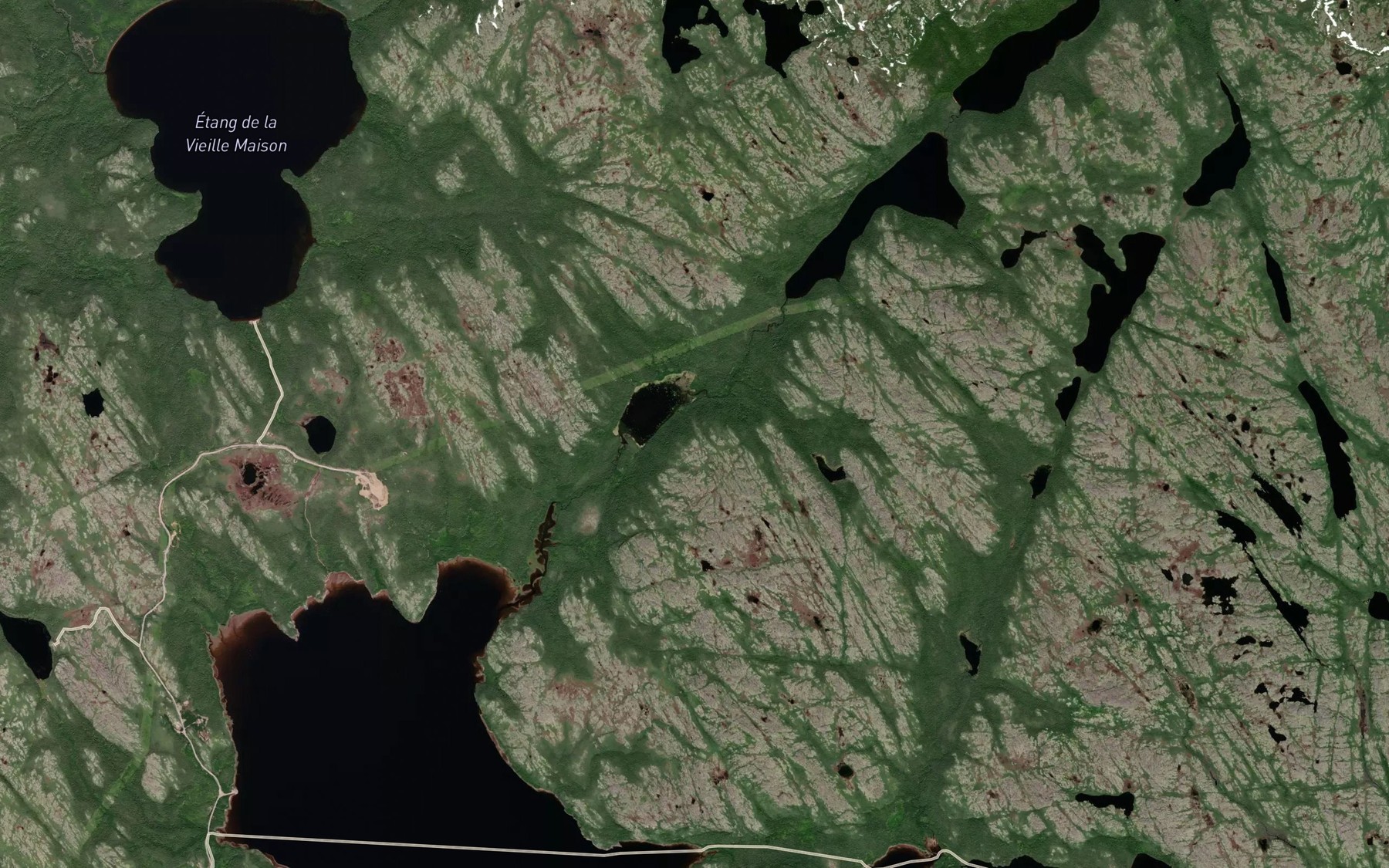 Satellite map of the Premier Etang