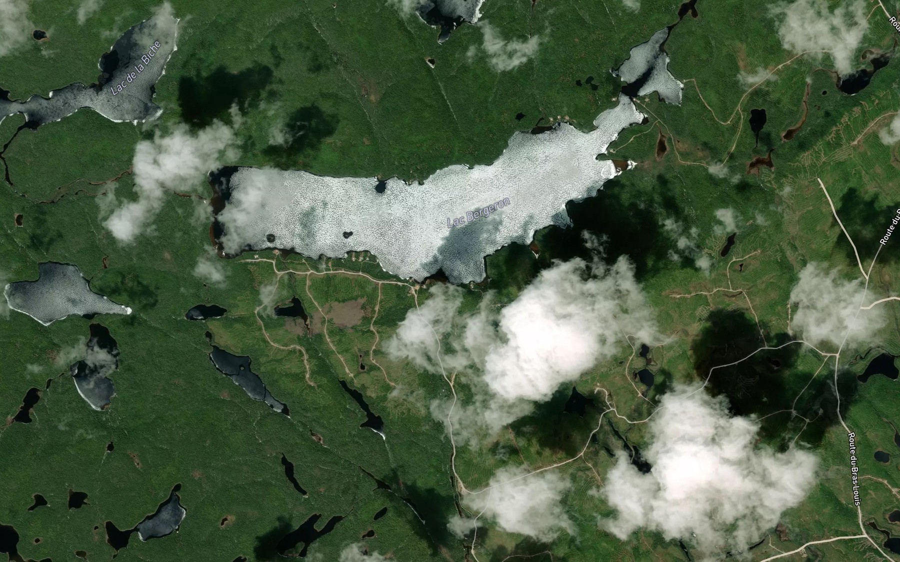 Satellite map of the Ruisseau Chasse-Midi