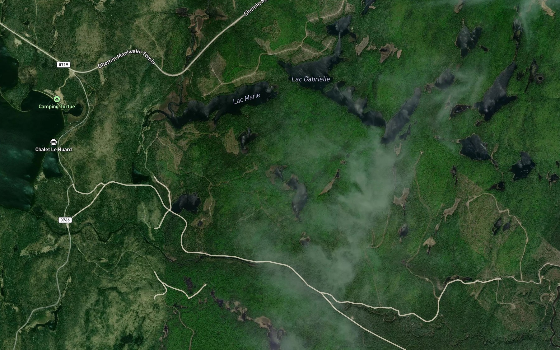 Satellite map of the Lac des Peureux