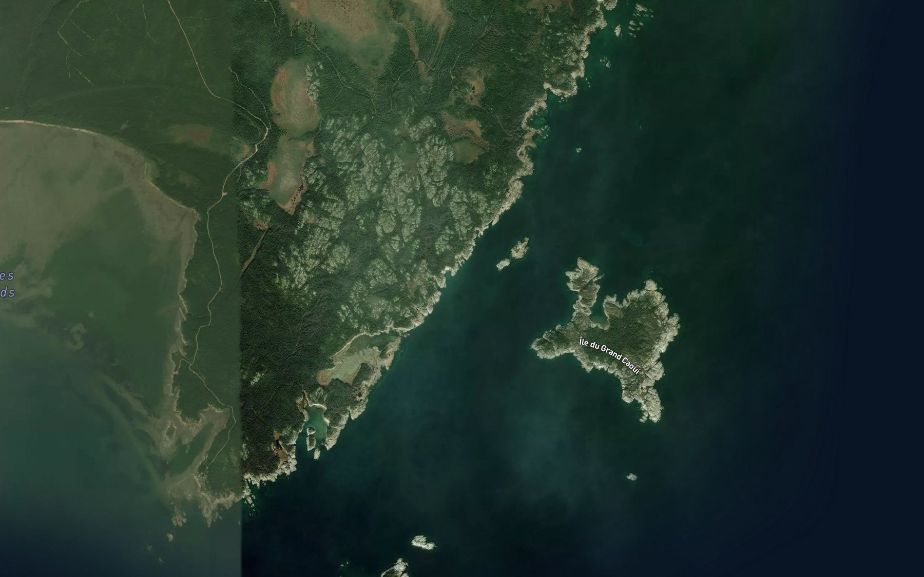 Satellite map of the Anse de la Cache