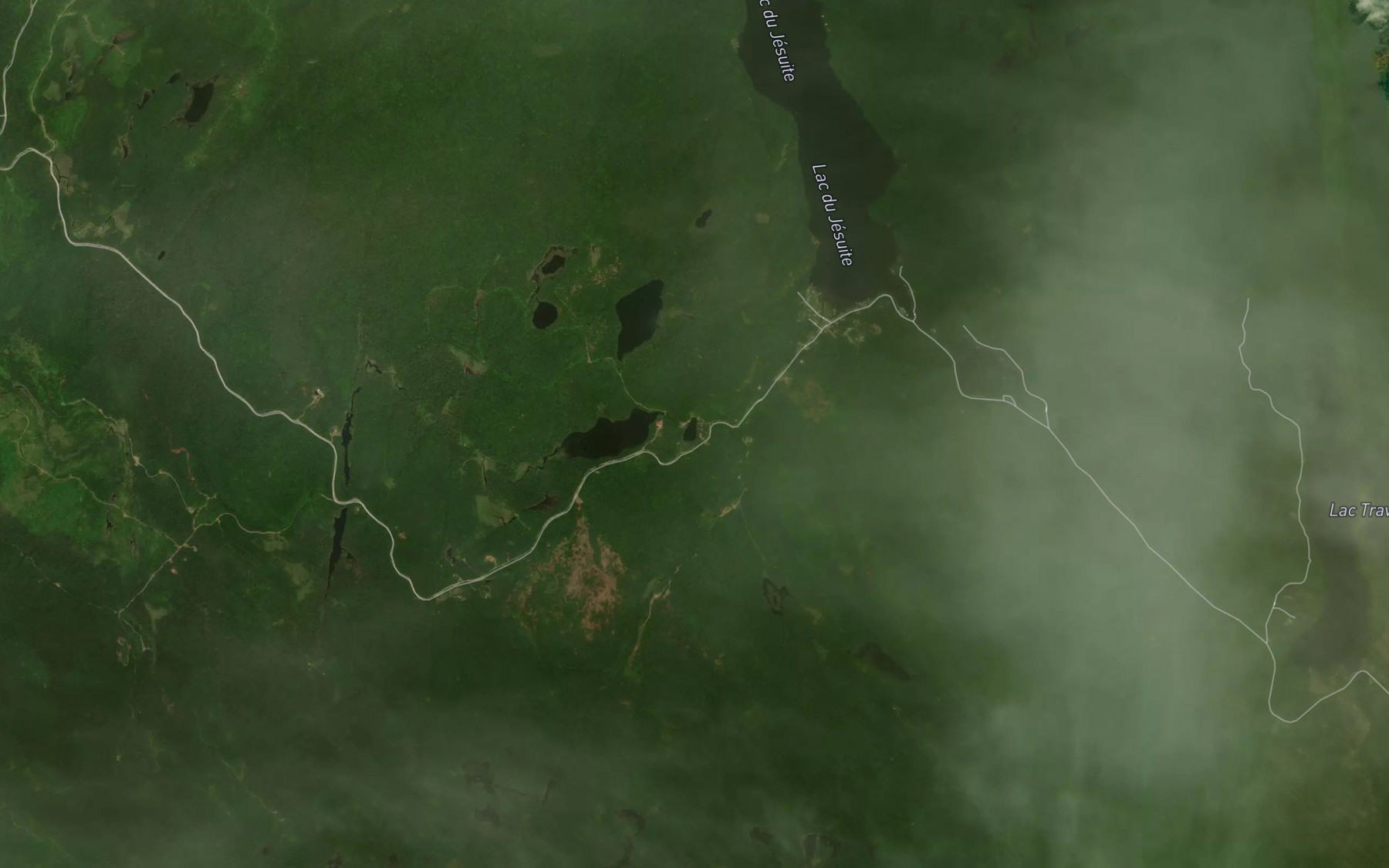 Satellite map of the Petit lac Chnabail