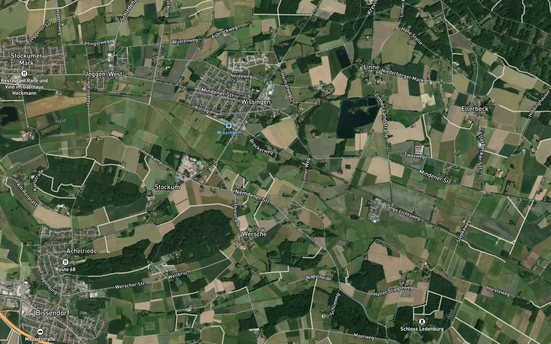 Satellite map of the Wierau