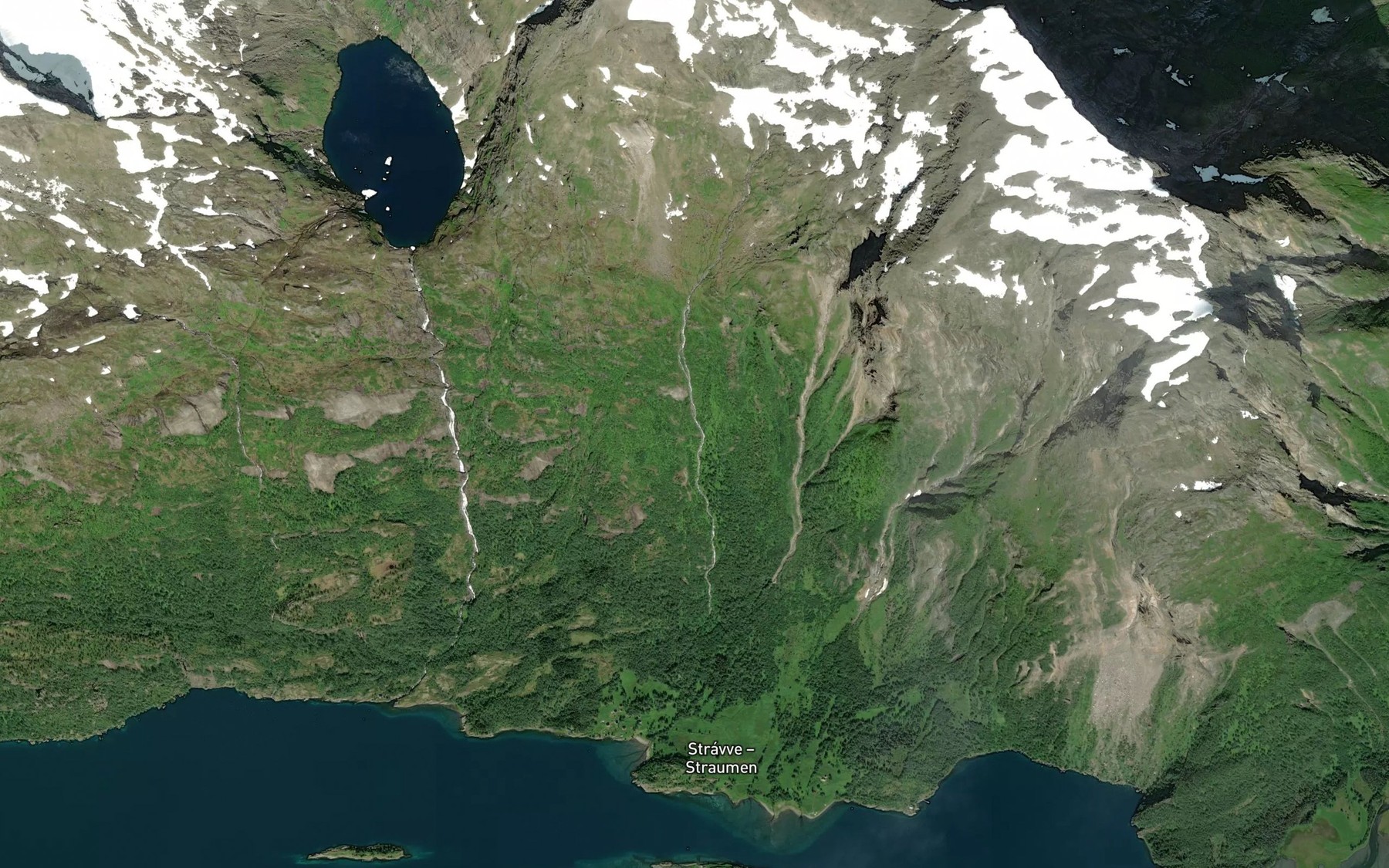 Satellite map of the Skjelelva