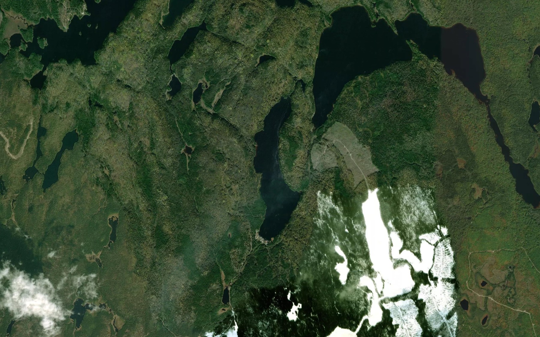 Satellite map of the Lac des Vases