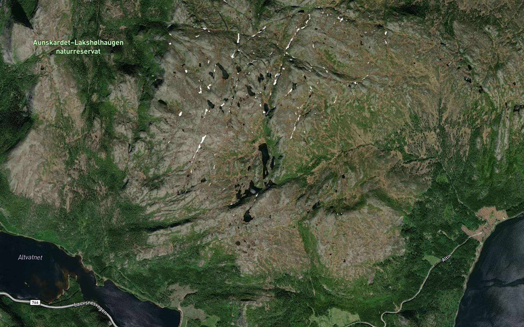 Satellite map of the Breidvikvatna