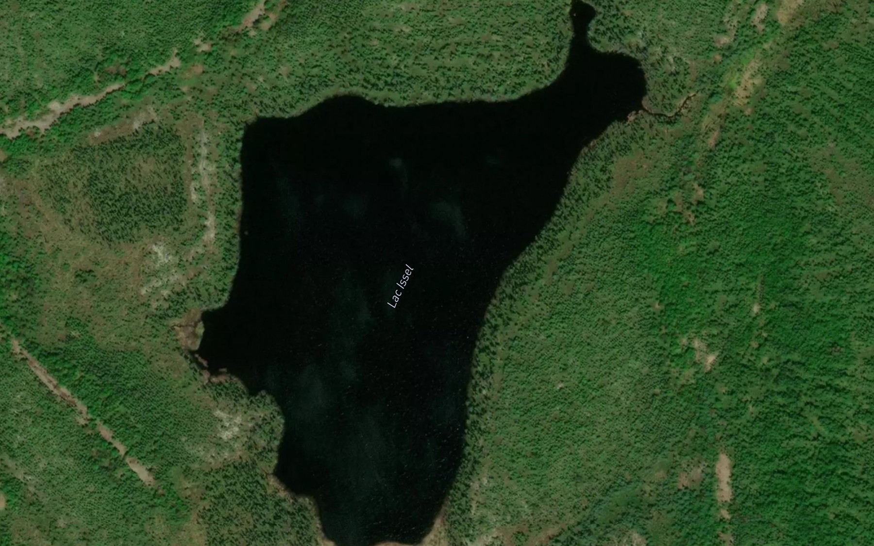 Satellite map of the Lac Issel