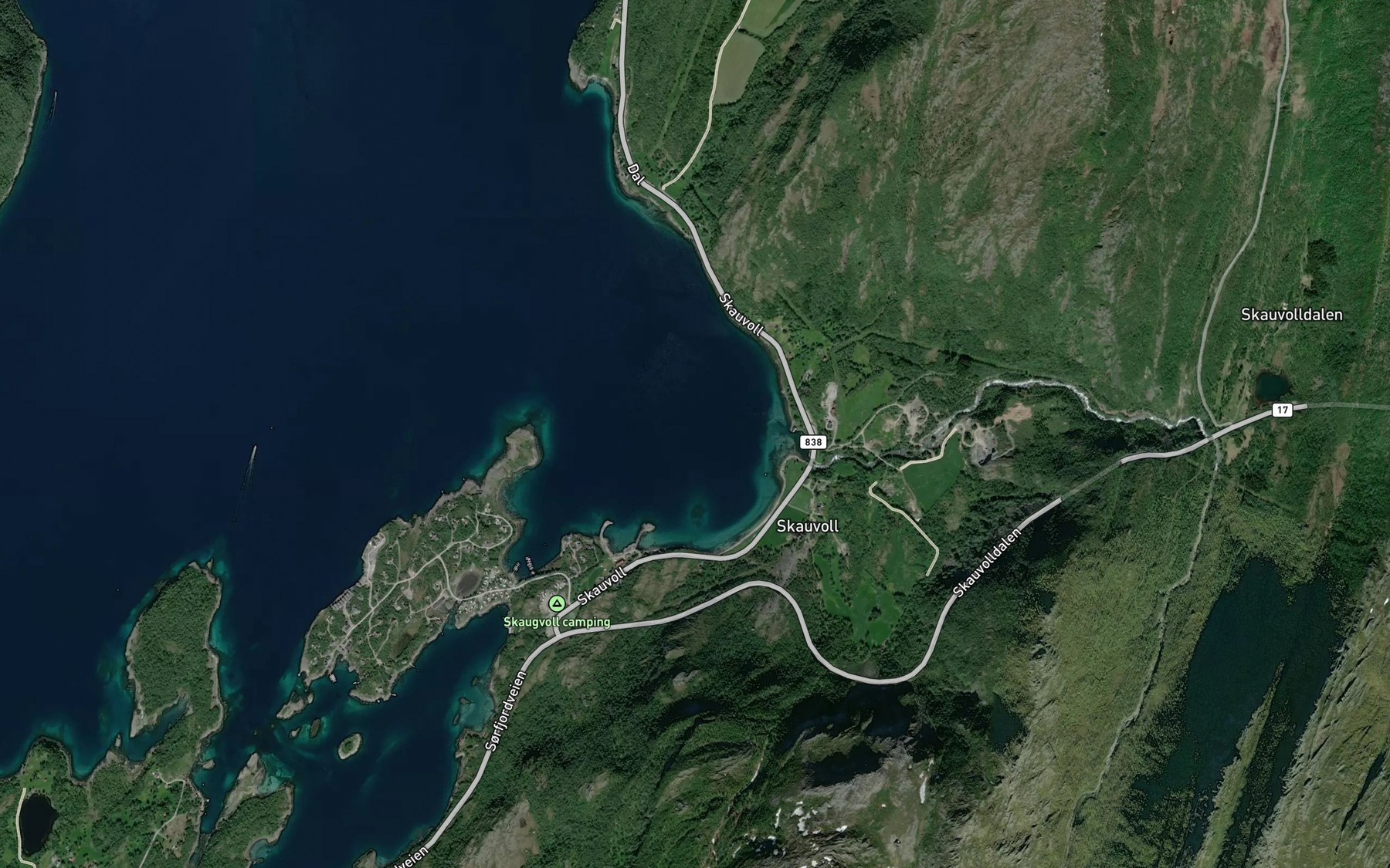 Satellite map of the Skauvollbukta