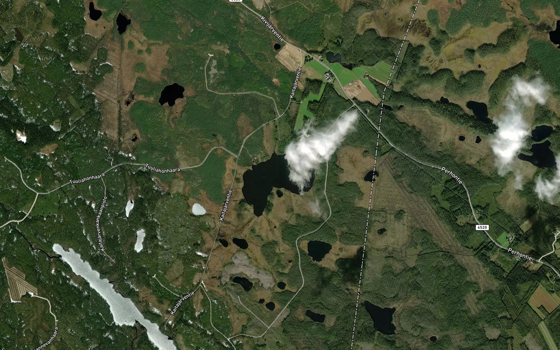 Satellite map of the Luotolampi