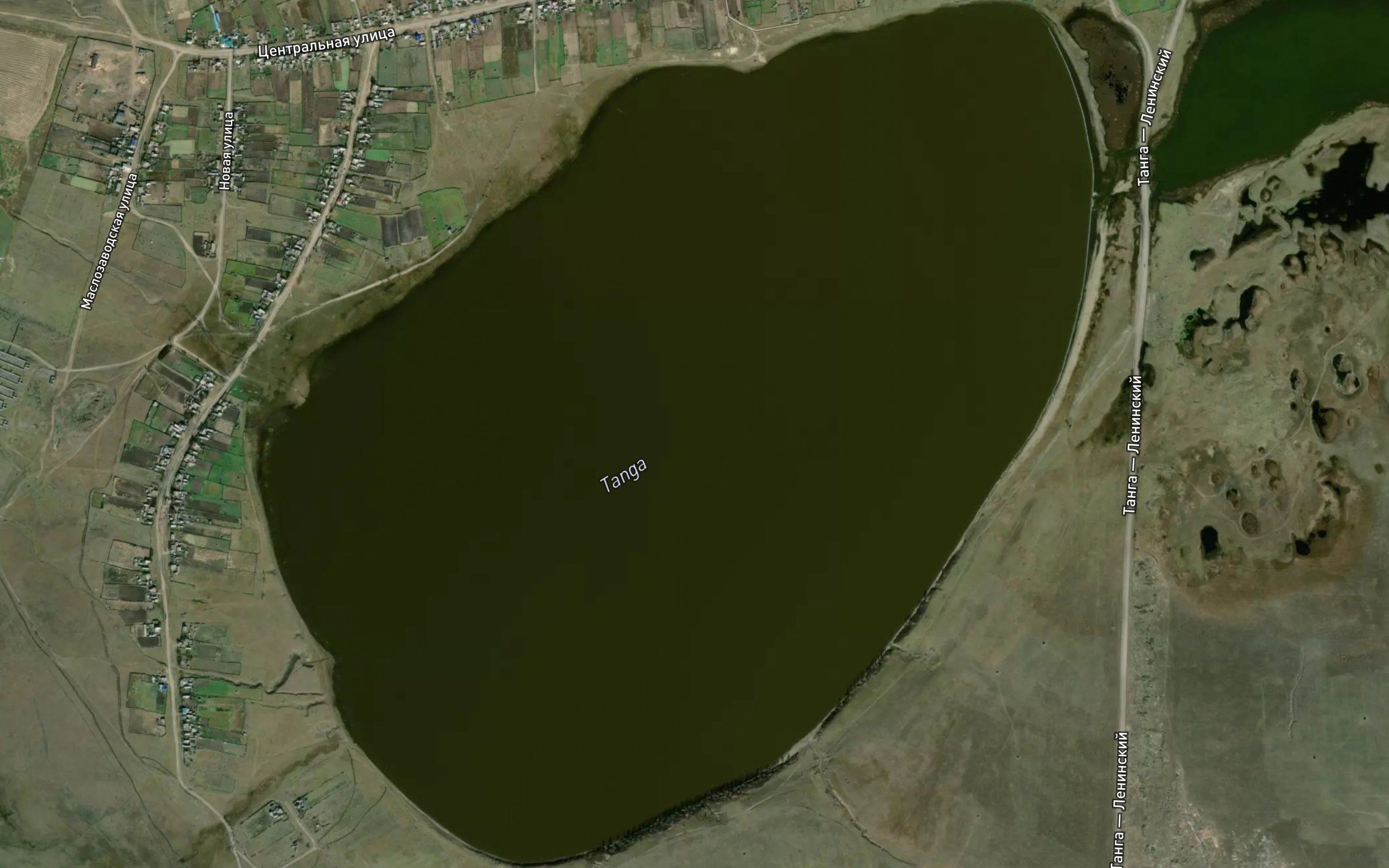 Ozero Tanga