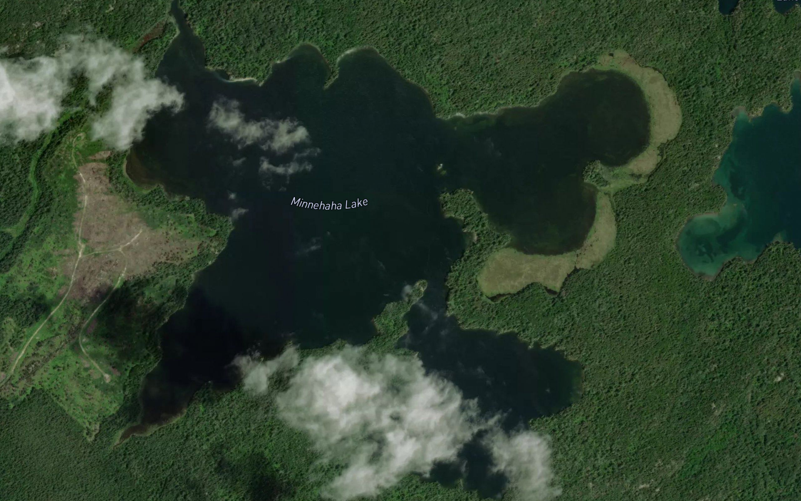 Minnehaha Lake