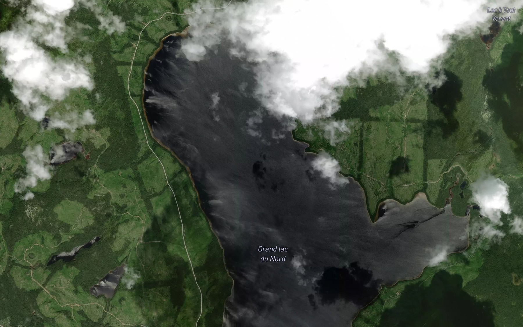 Satellite map of the Baie des Cent Mille Pieges