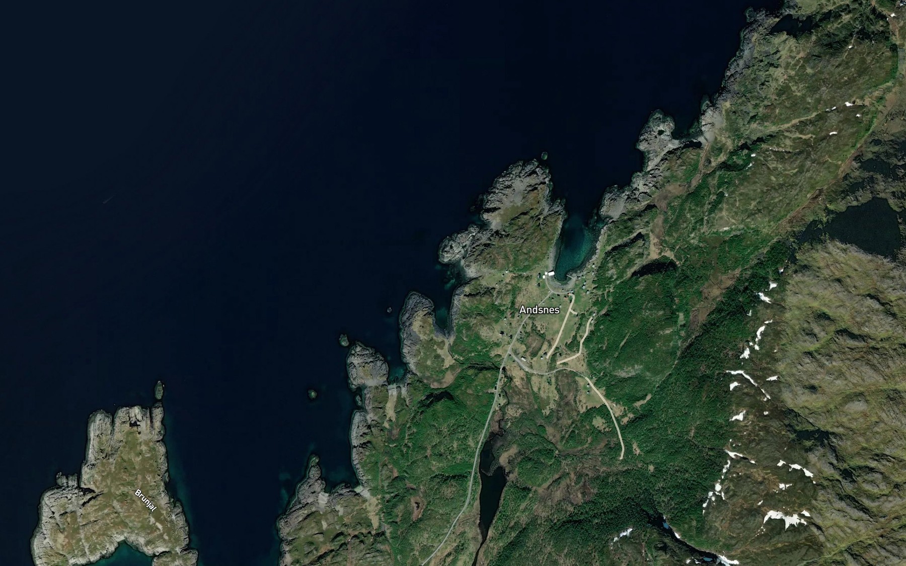 Satellite map of the Skjavik