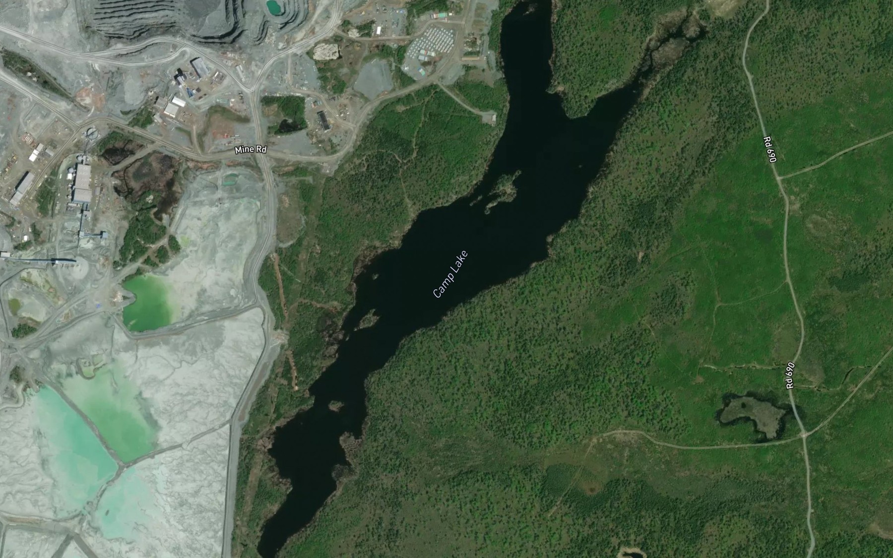 Satellite map of the Camp Lake