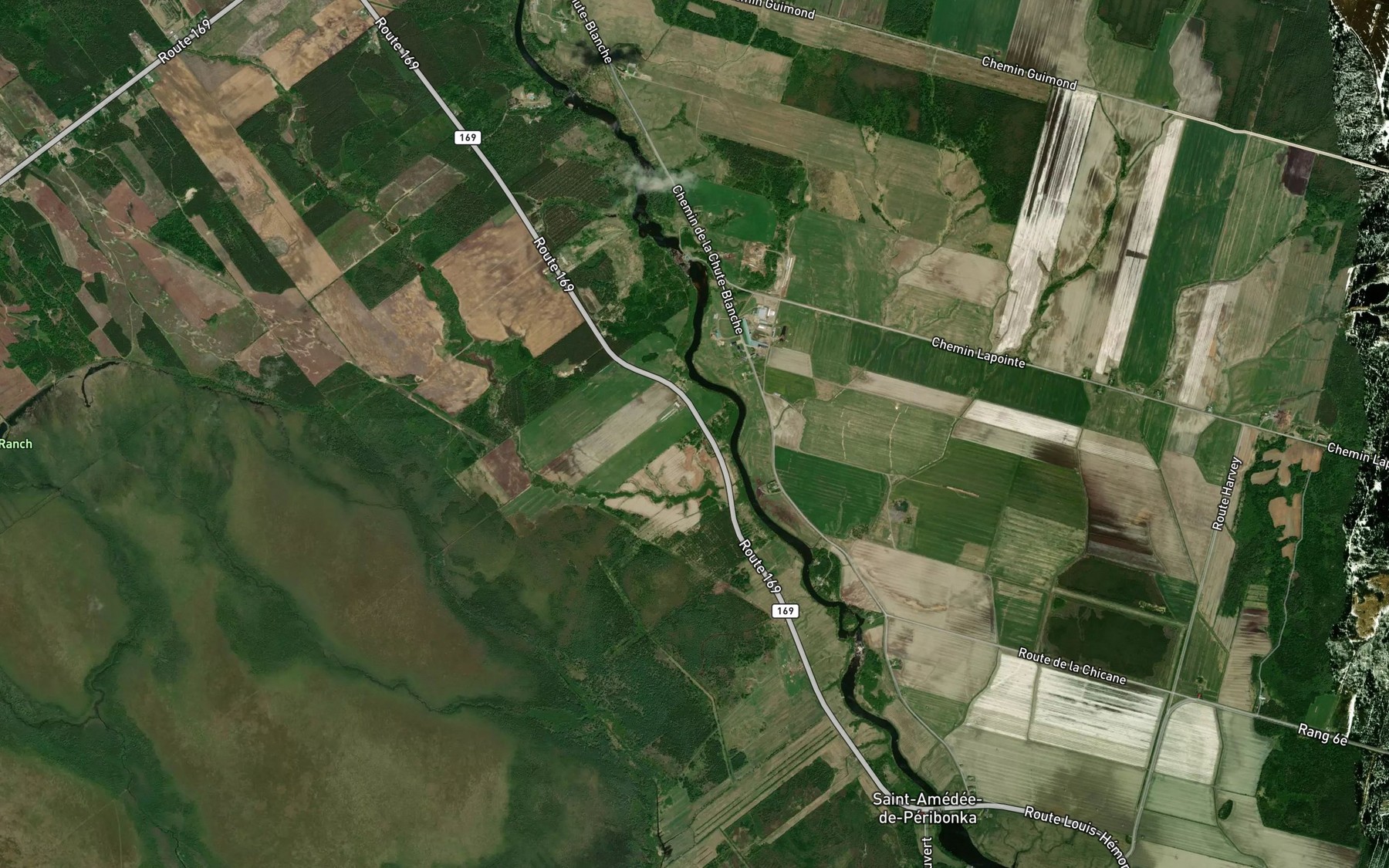 Satellite map of the Cours d'eau Rouge