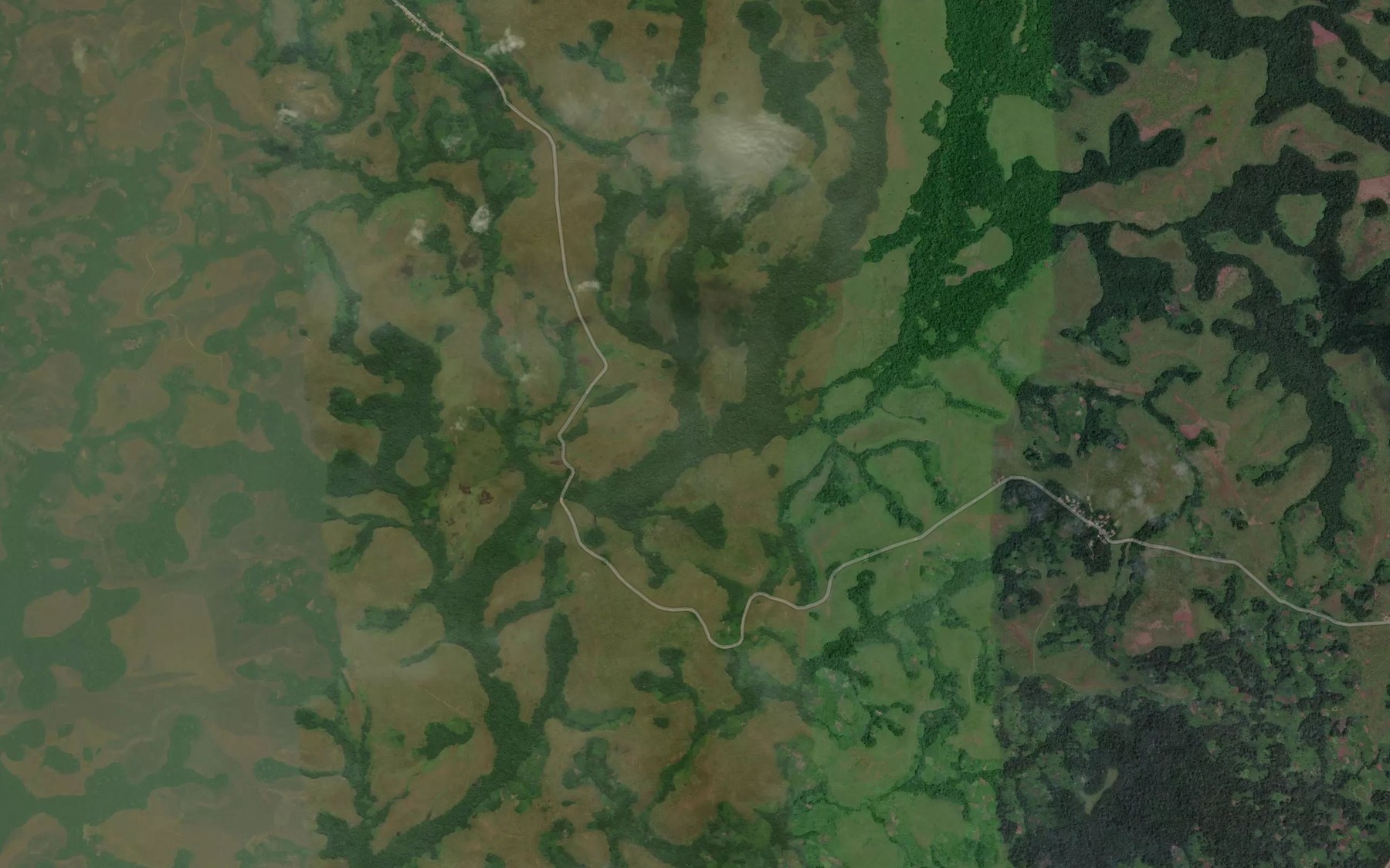 Satellite map of the Loufima