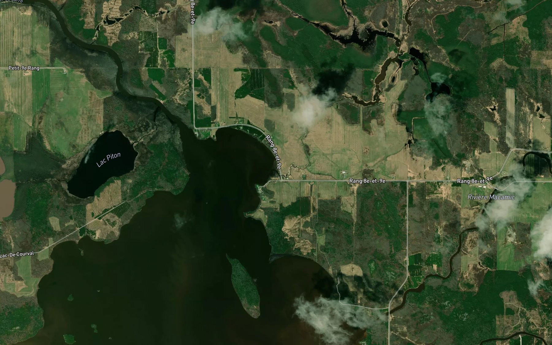 Satellite map of the Cours d'eau Ricard
