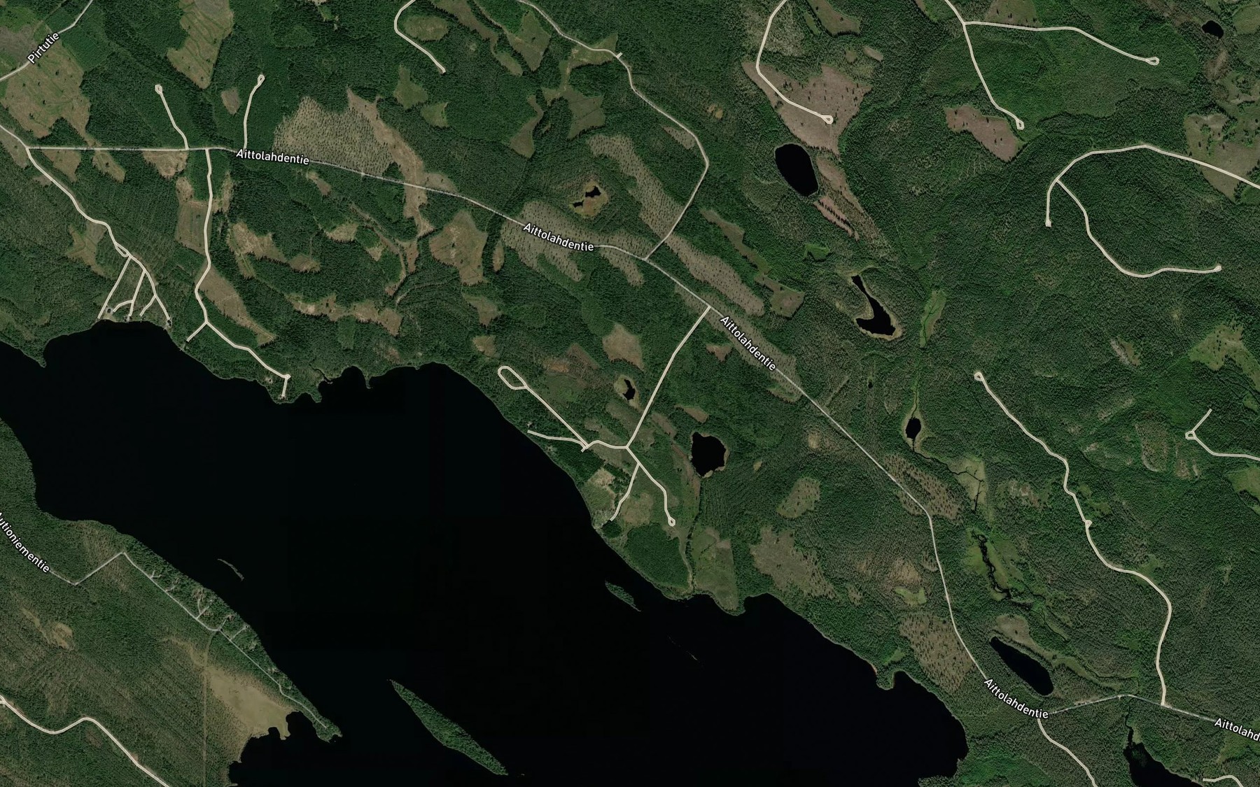 Satellite map of the Pieni Valkolampi