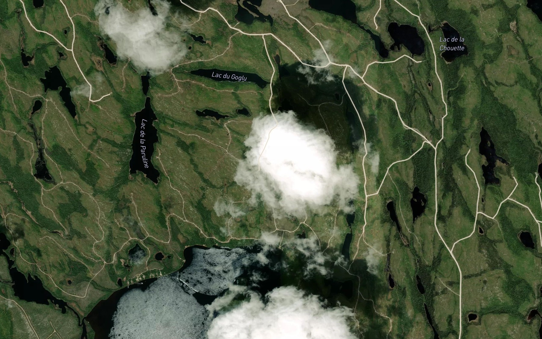 Satellite map of the Lac du Bec-Croise