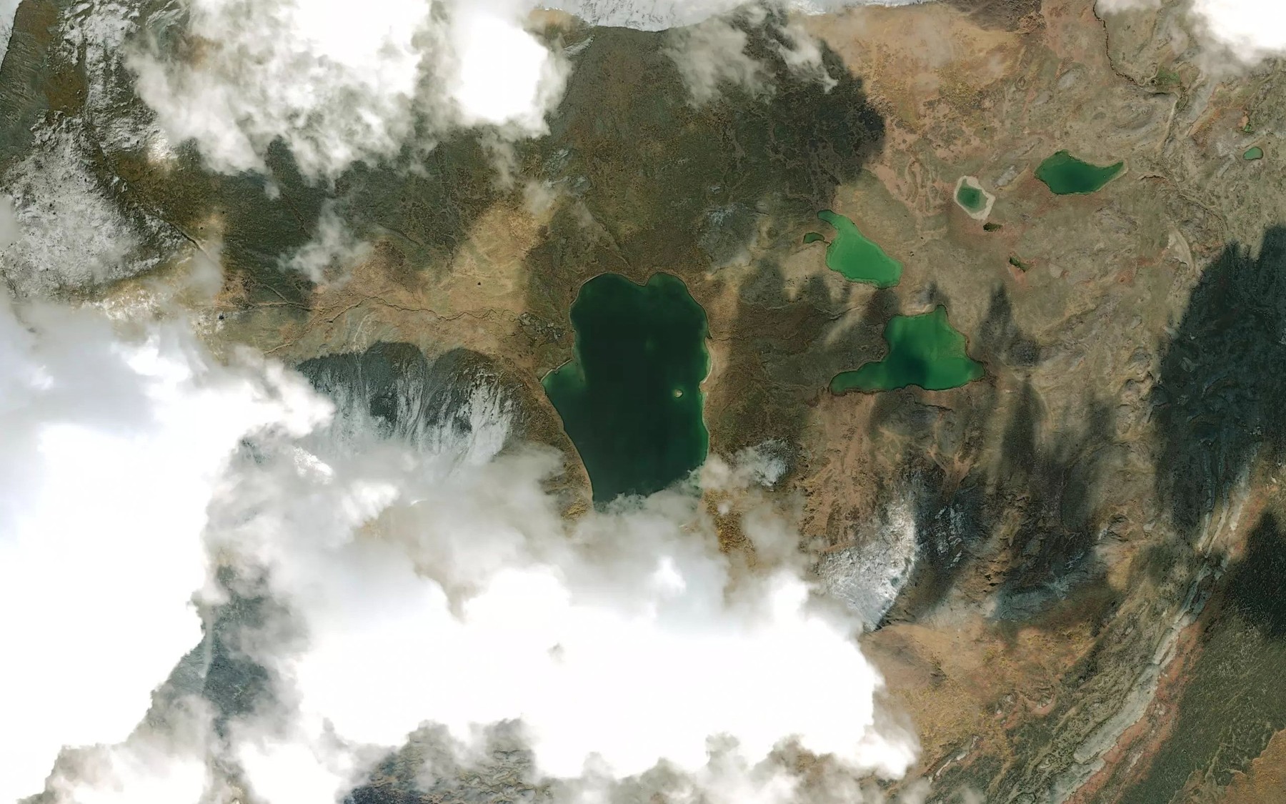 Satellite map of the Siksik Lake