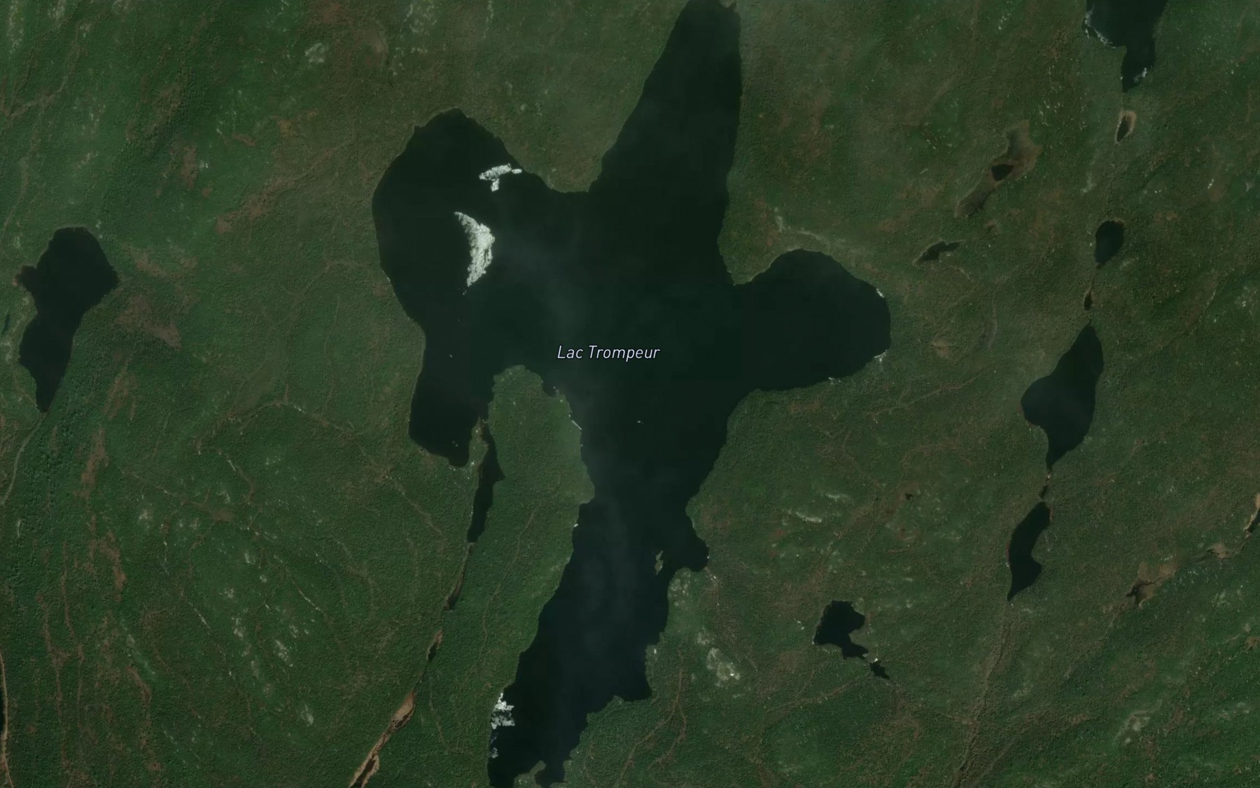 Satellite map of the Lac Trompeur