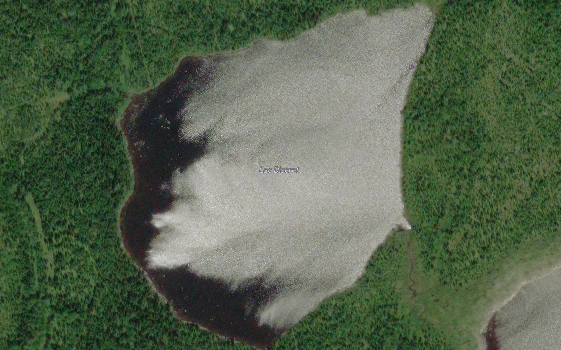 Satellite map of the Lac Discret
