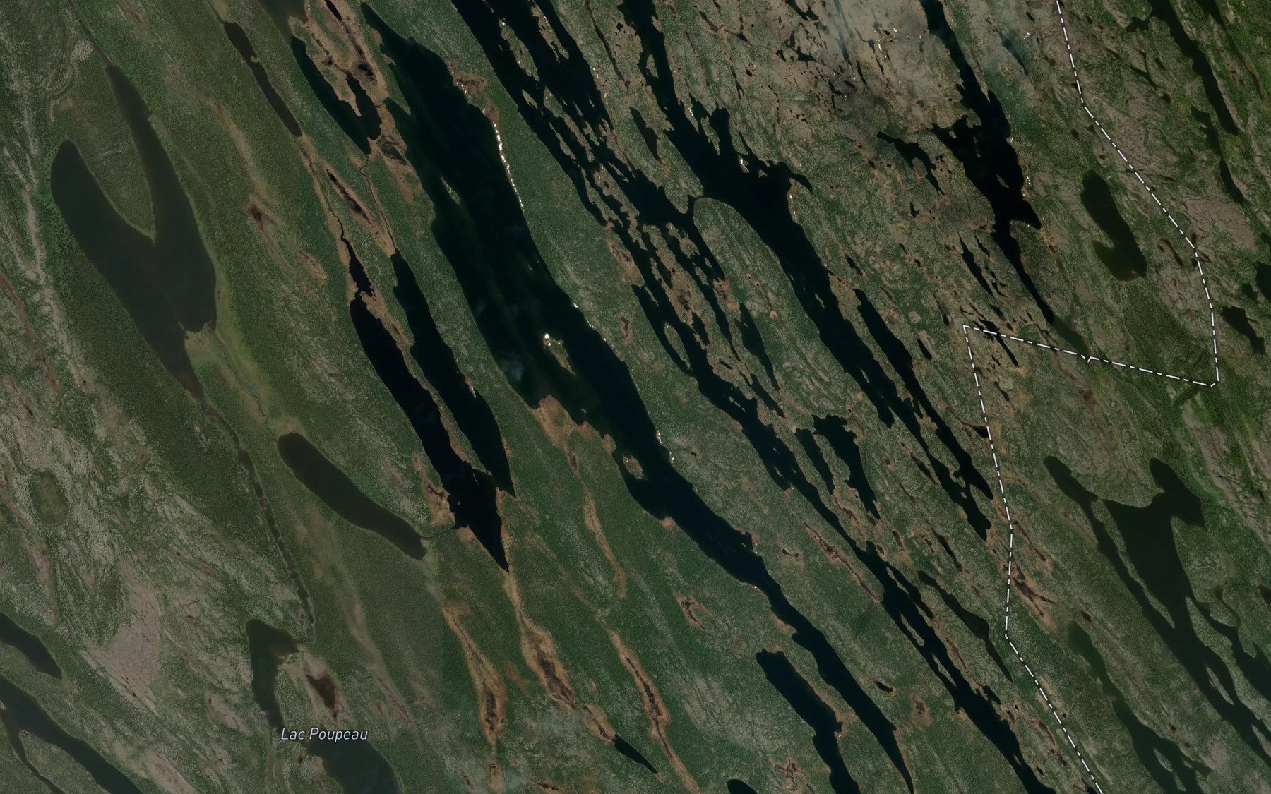 Satellite map of the Lac Maujean