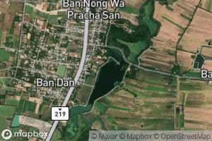 Ang Kep Nam Huai Thong Ruea