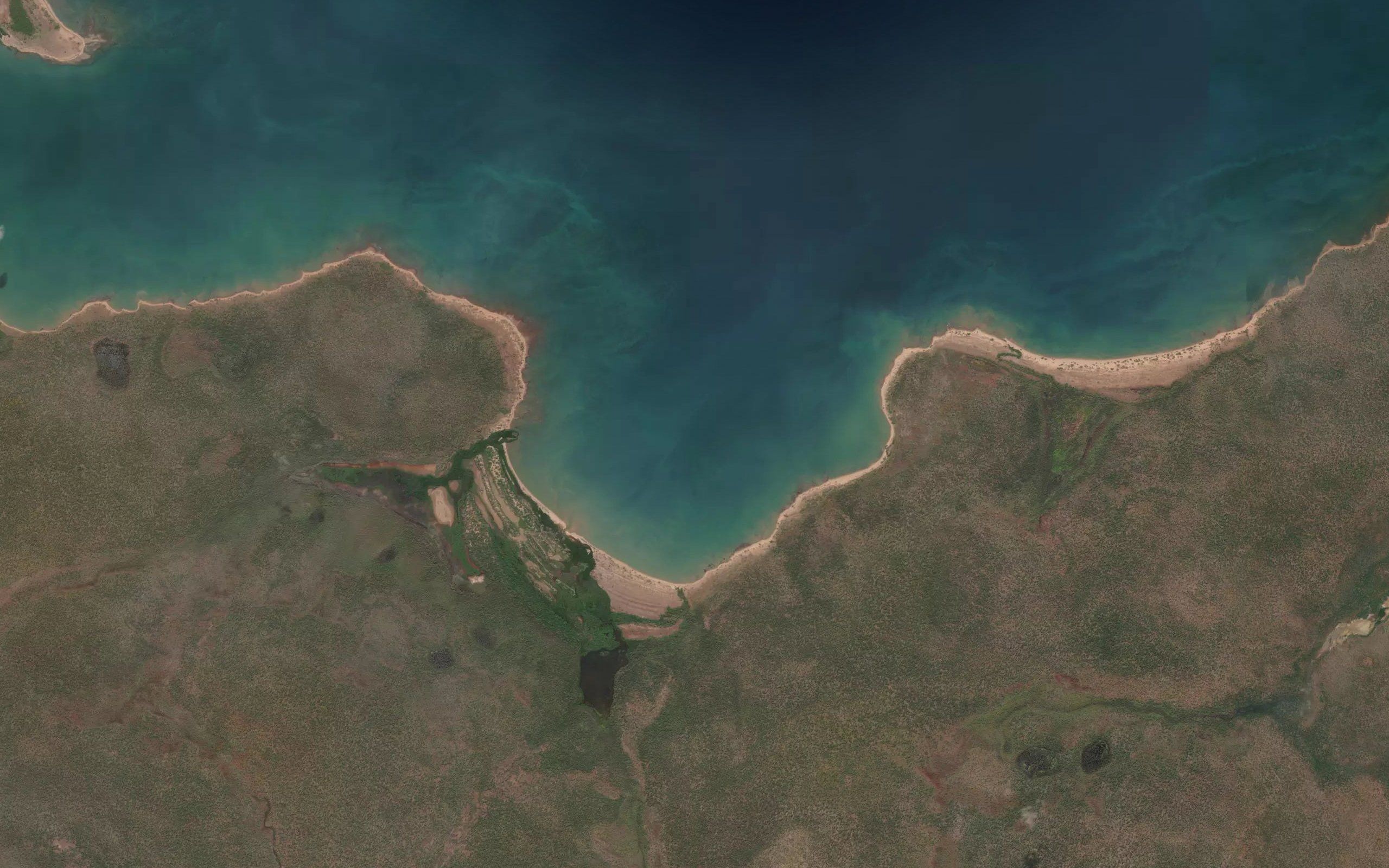 Wangularni Bay