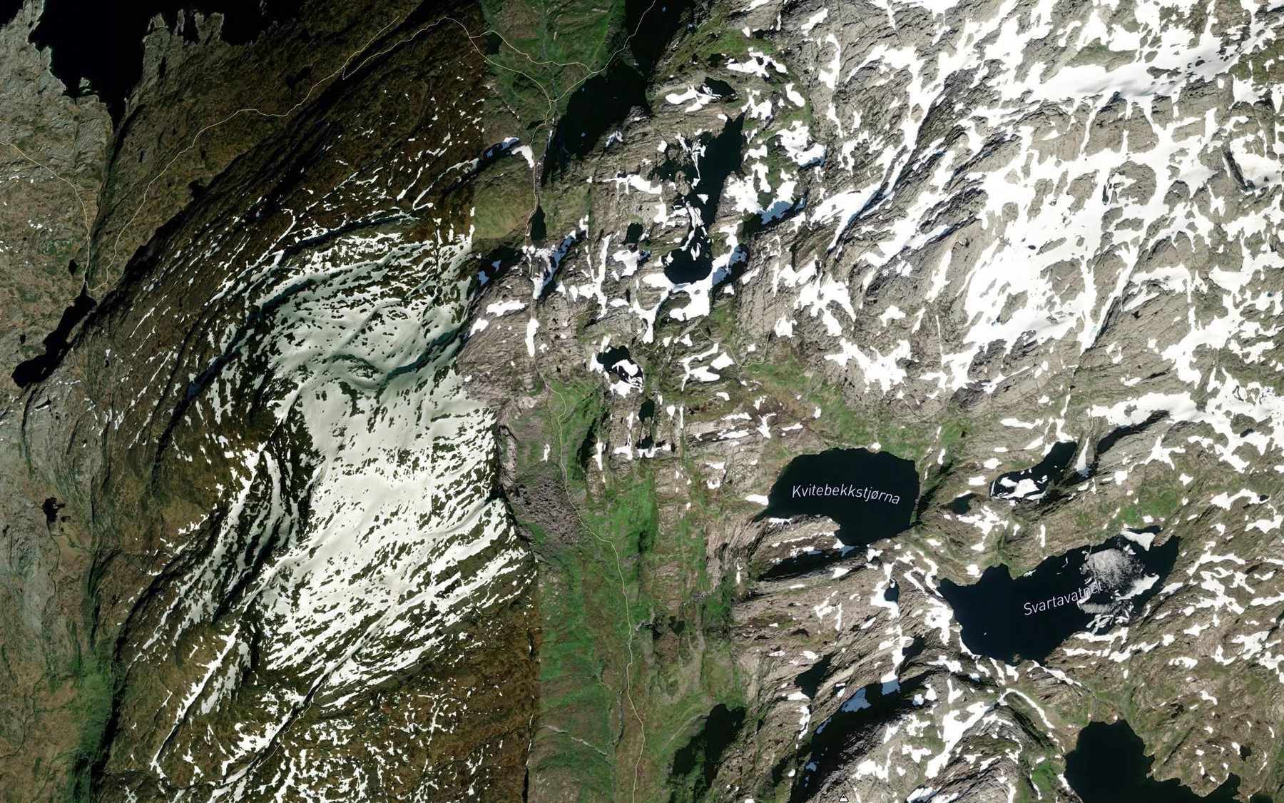 Satellite map of the Skukkatjornane