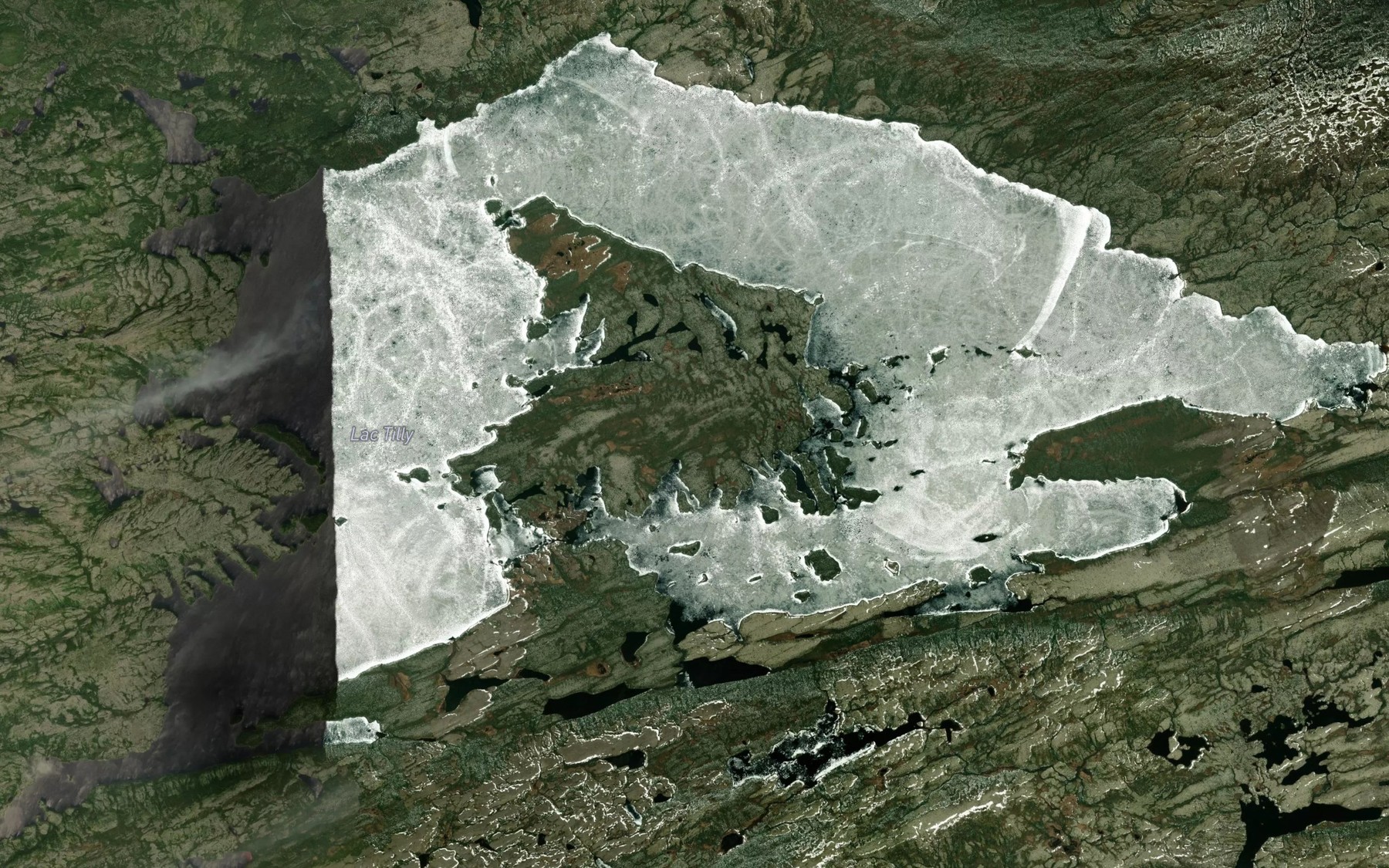 Satellite map of the Lac Tilly