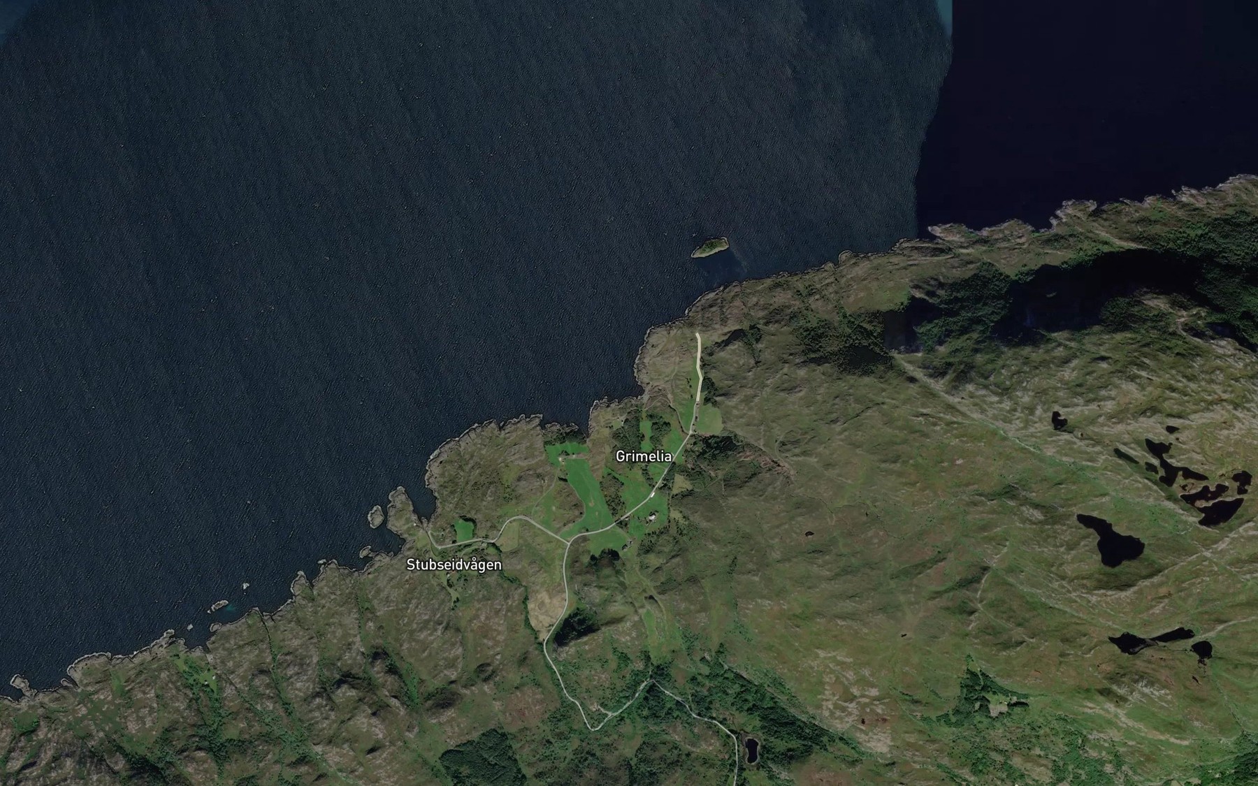 Satellite map of the Hyttevika