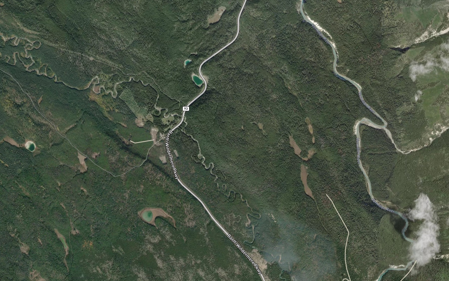 Satellite map of the Kootenay Pond