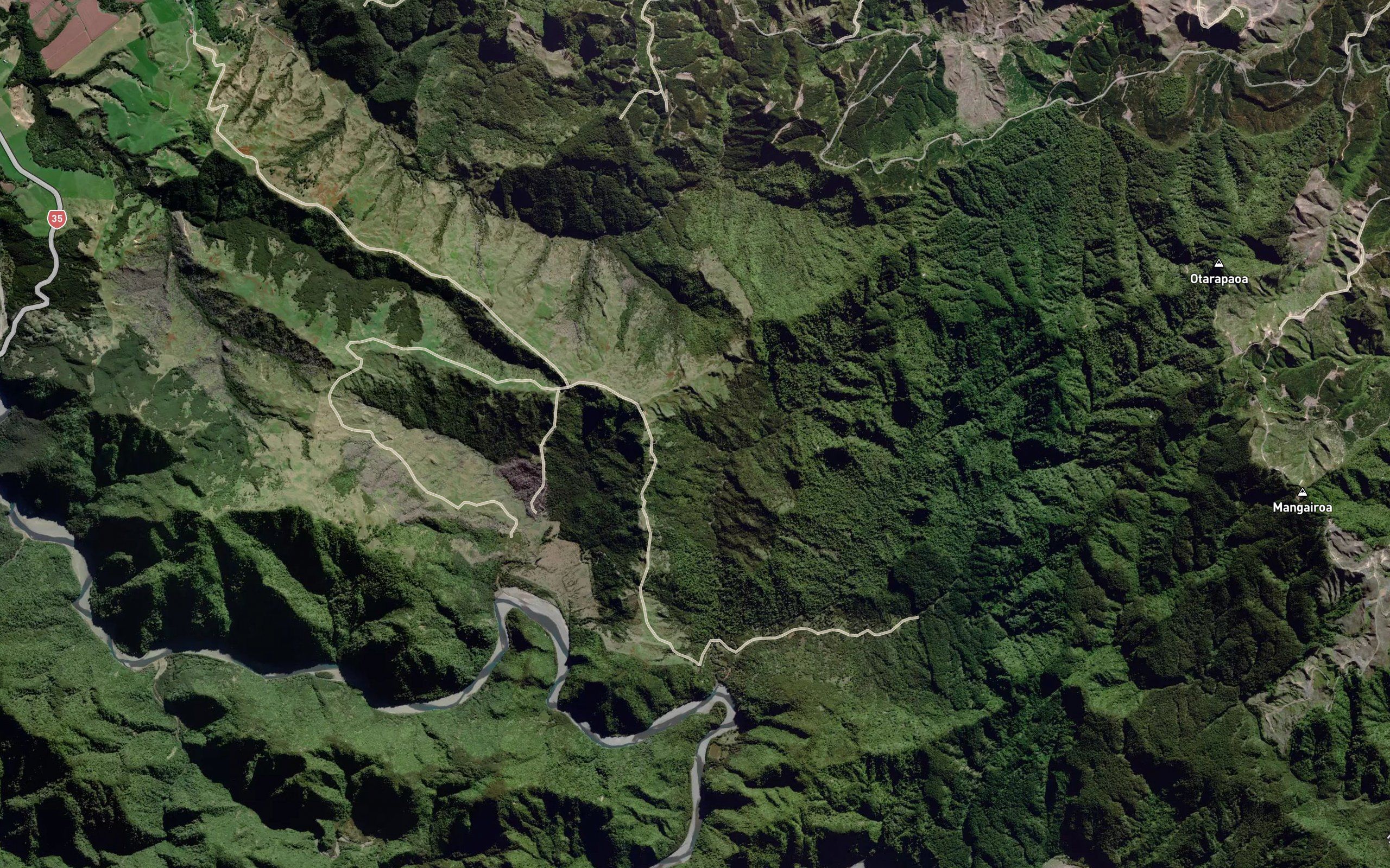 Huruhuruwera Stream