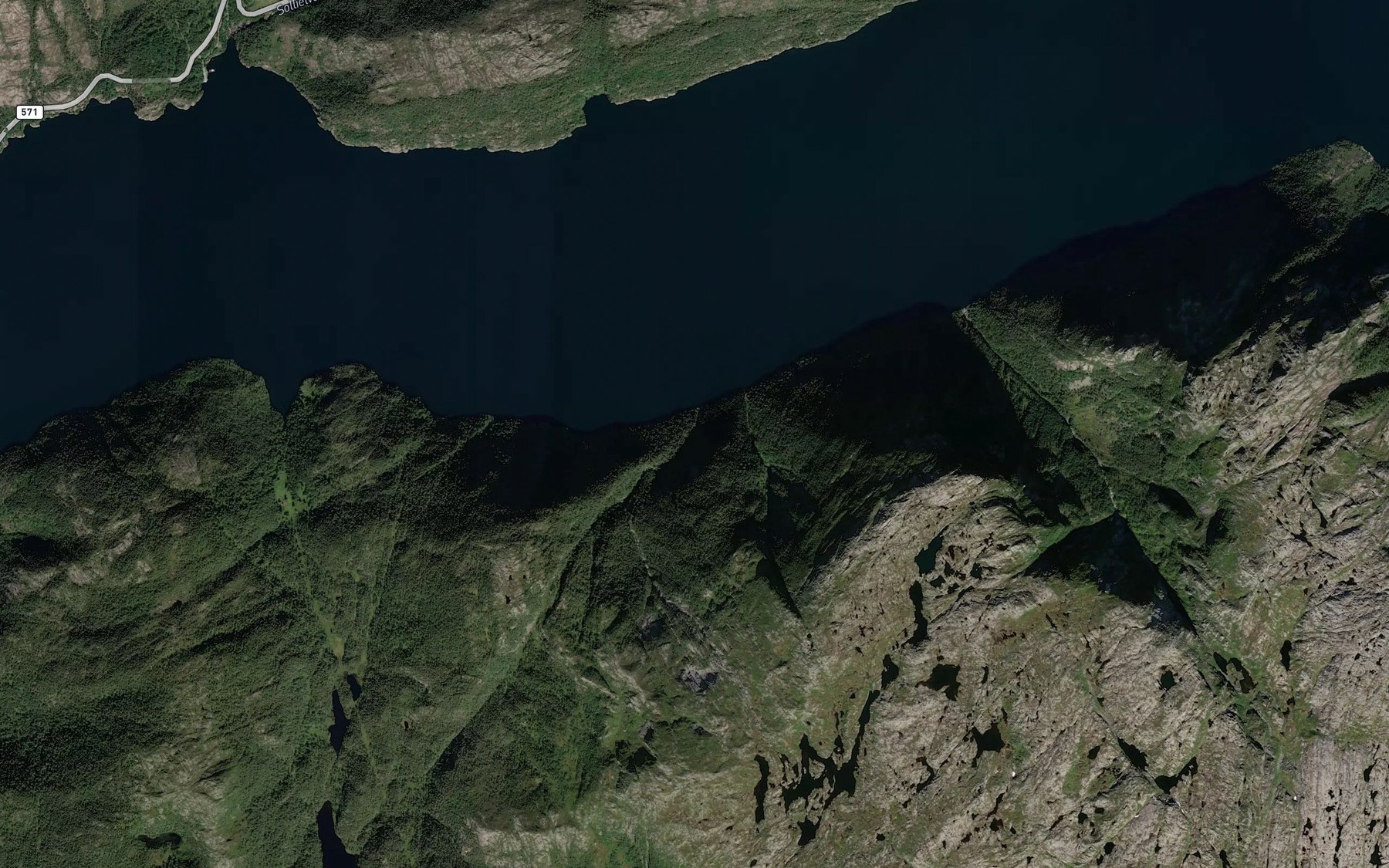 Satellite map of the Ljosaa