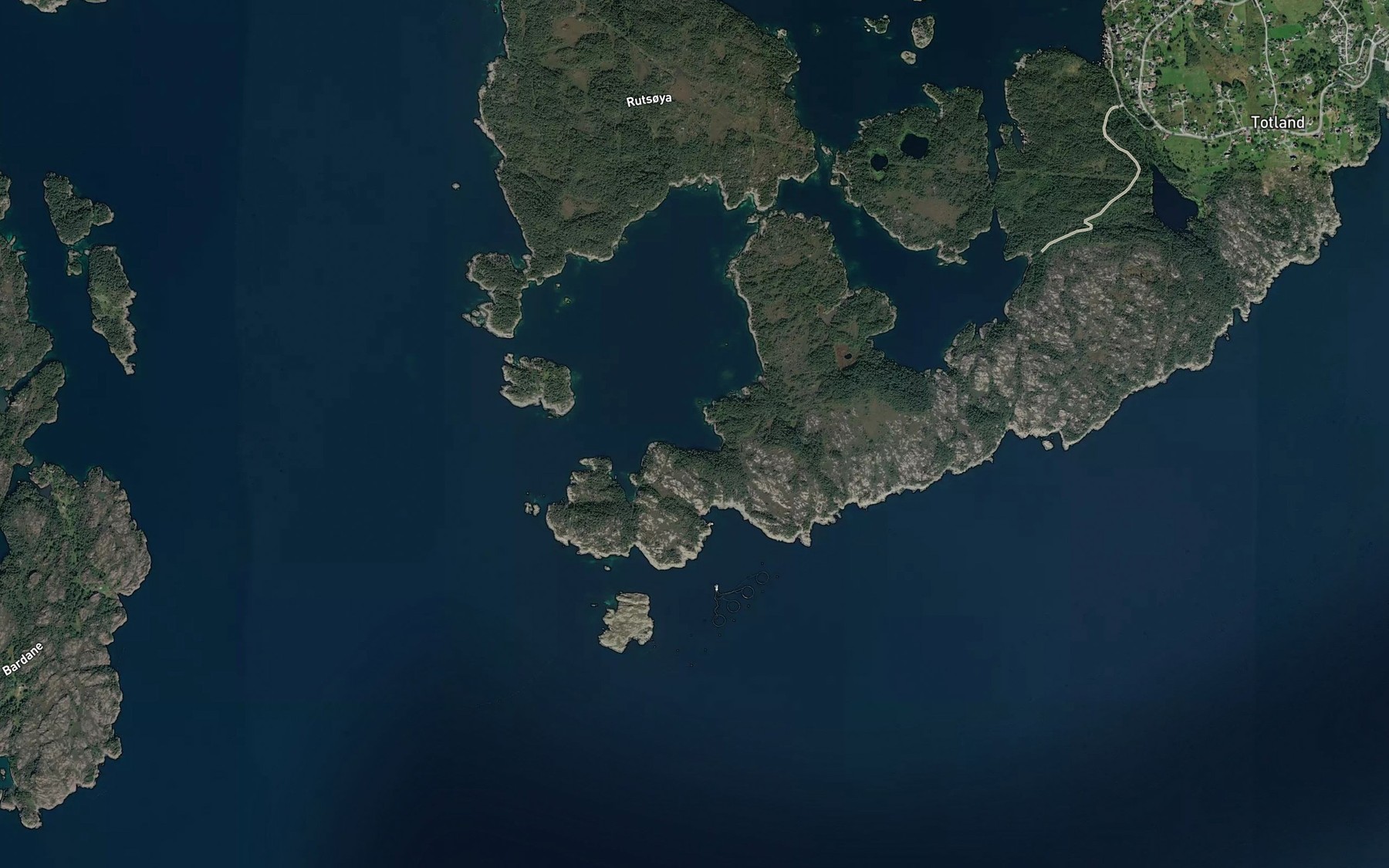 Satellite map of the Nordra Breidvika