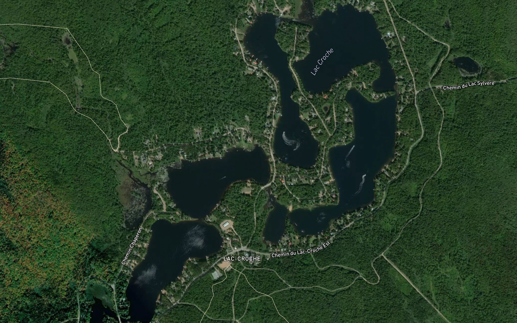 Satellite map of the Lac Croche