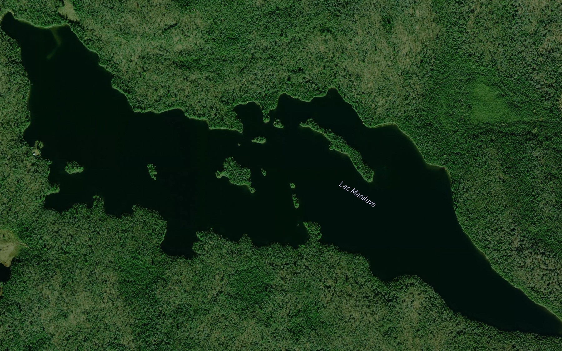 Satellite map of the Lac Maniluve