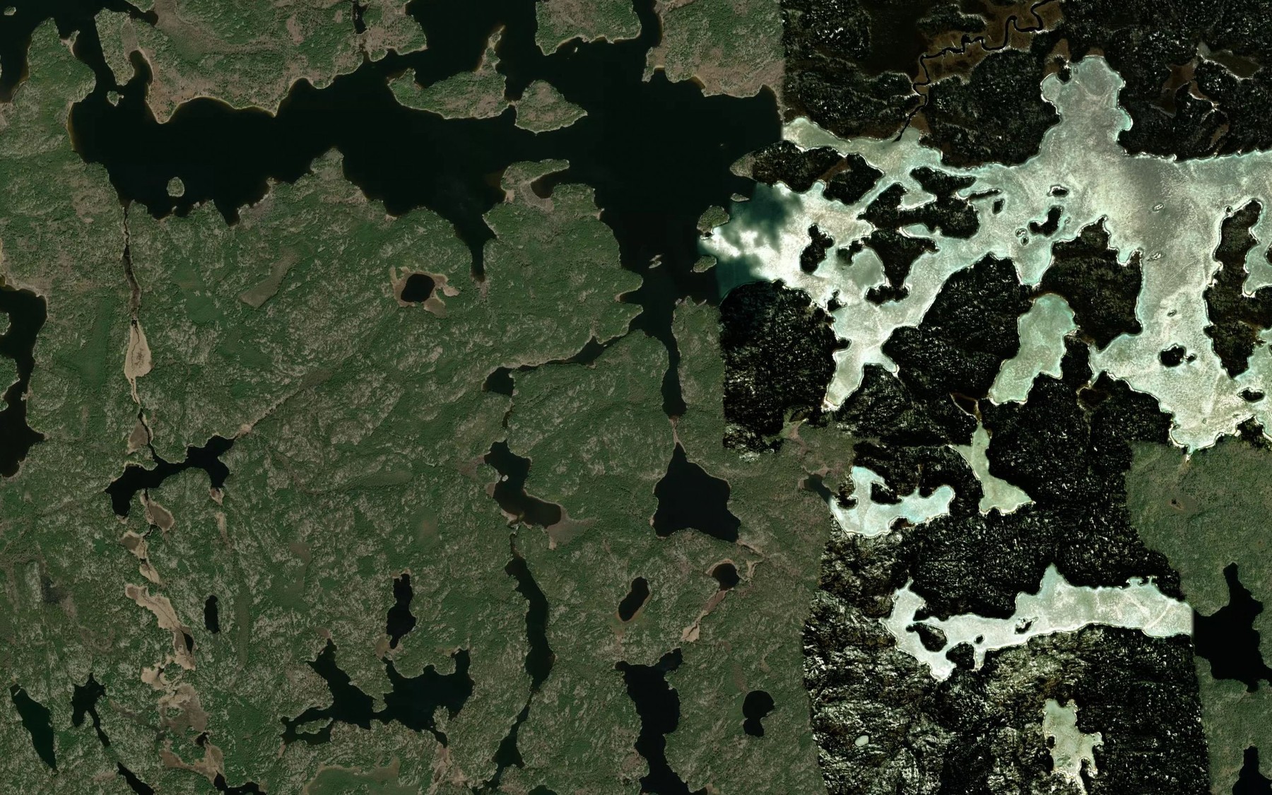 Satellite map of the Haggart River