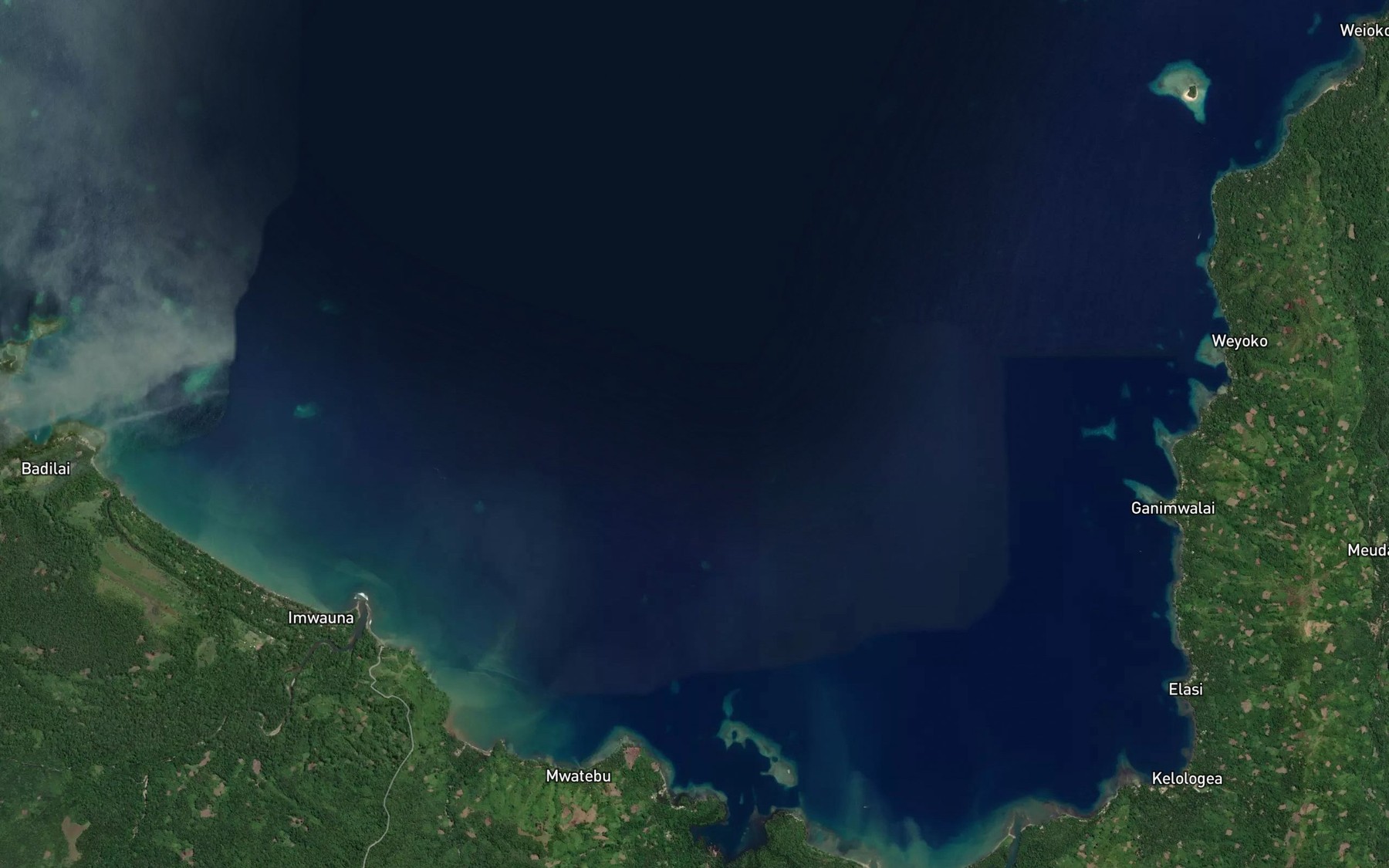 Satellite map of the Awaiara Bay