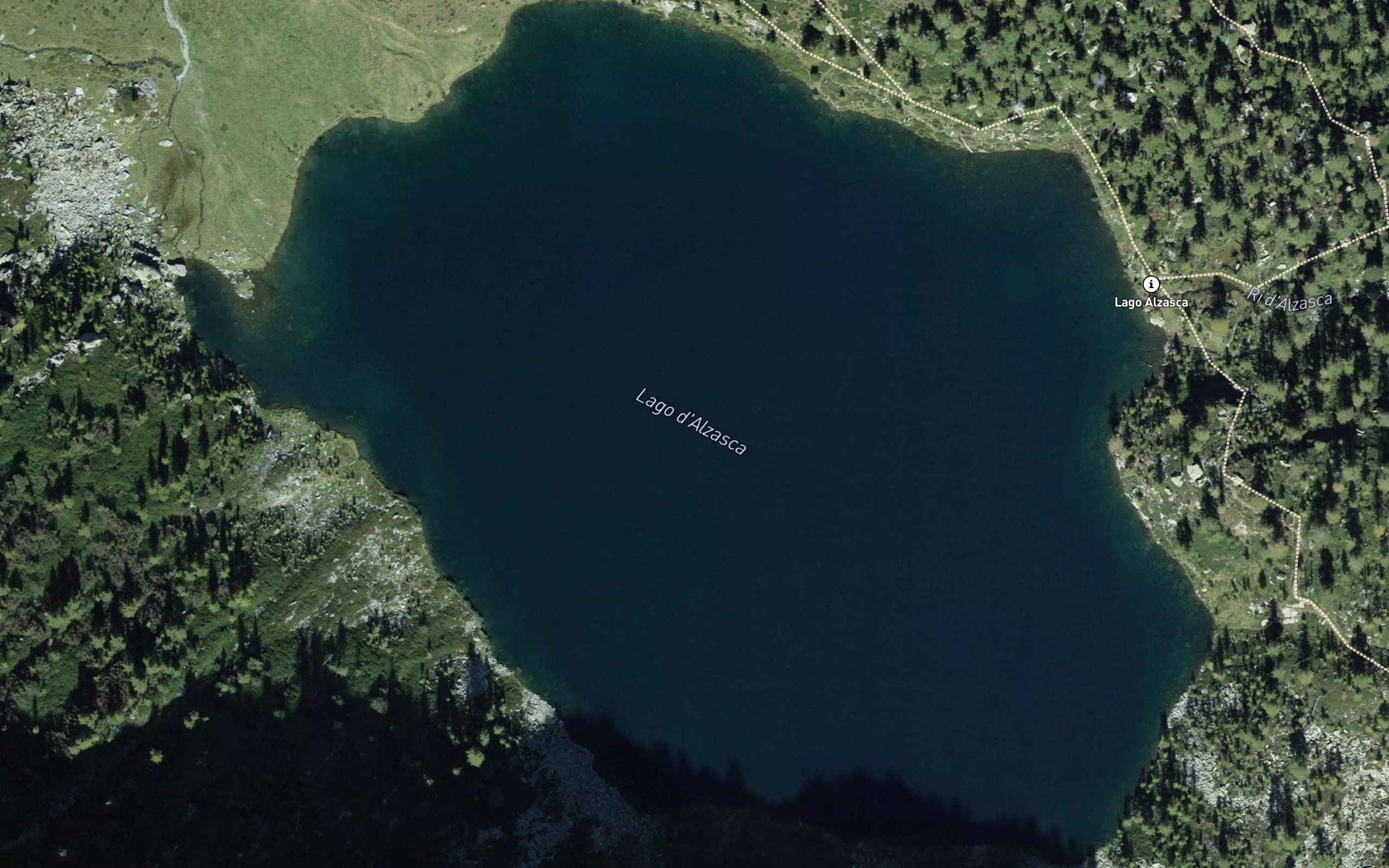 Lago d'Alzasca