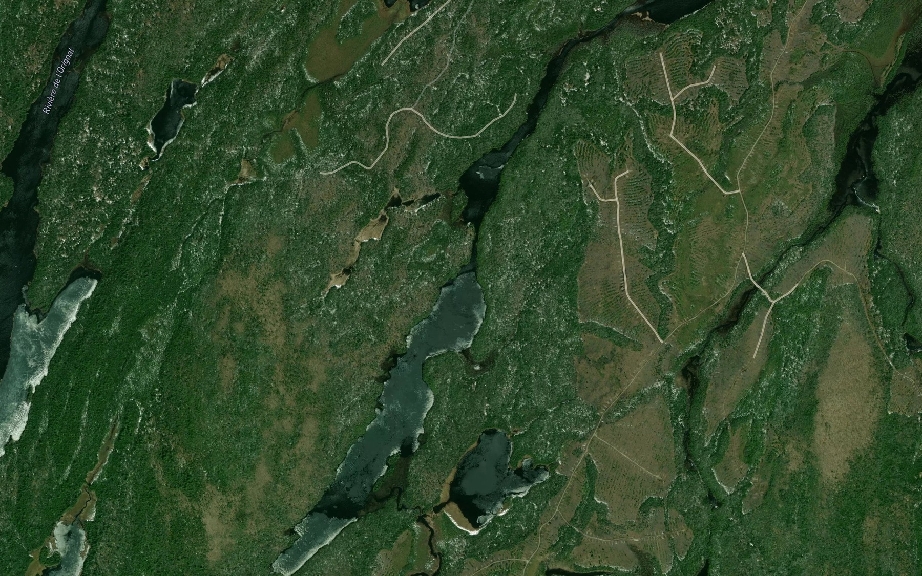 Satellite map of the Lac de la Chouette